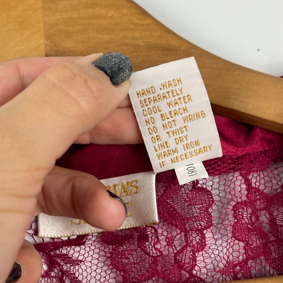 Victoria’s Secret Burgundy Red Lace Short Sleeve Pajama Shirt Button Down Large - Picture 9 of 9